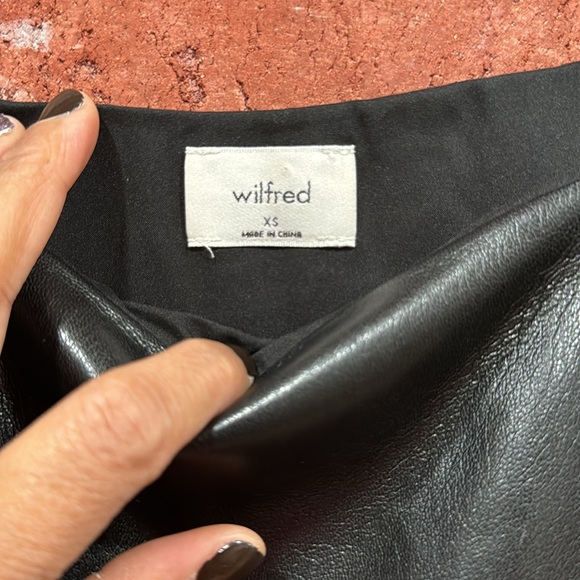 Wilfred Aritzia top - Picture 6 of 8